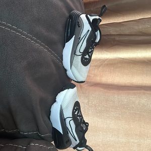Toddler 9C Nike Air Max gently worn